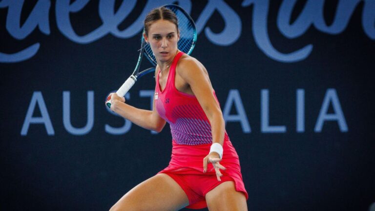 E greu cu jucătoarele de top! Anca Todoni, fără multe șanse în duelul cu Noskova