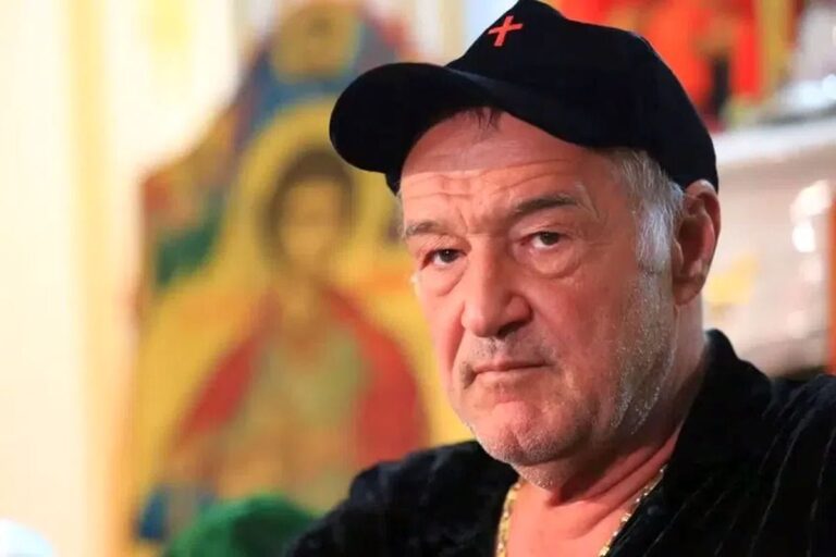 NEWS ALERT                    Gigi Becali a intrat în direct cu o veste de IMPACT: „Azi a venit oferta. Îmi dau 10 milioane de euro pe el”