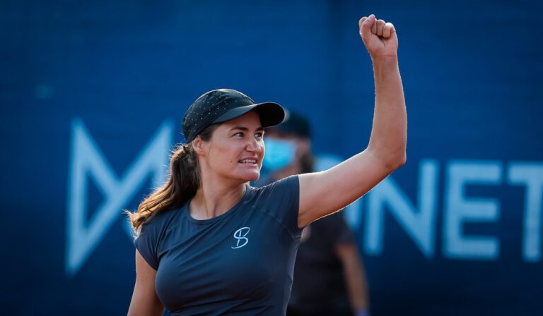 Monica Niculescu ţinteşte sus la Hobart! Calificare muncită în faza sferturilor