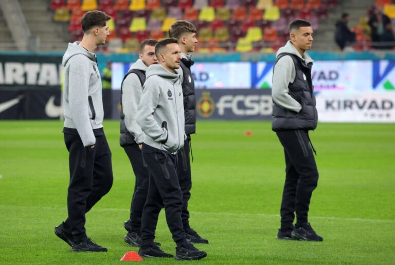 EXCLUSIV                    FCSB și-a trimis titularii în vacanță! » Cum va arăta primul „11” al campioanei cu CFR Cluj: doar doi „grei” păstrați în lot