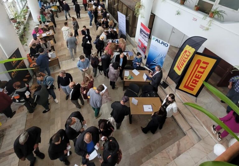 Bursa Generală a Locurilor de Muncă revine în Olt pe 23 mai 2025 cu aproape 400 de oferte de angajare