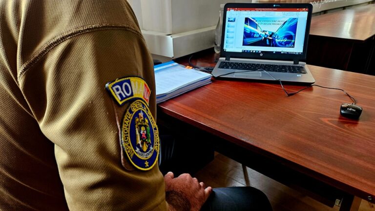Instruire pentru siguranță. Pompierii din Olt, pregătiți pentru conducere defensivă și regim prioritar