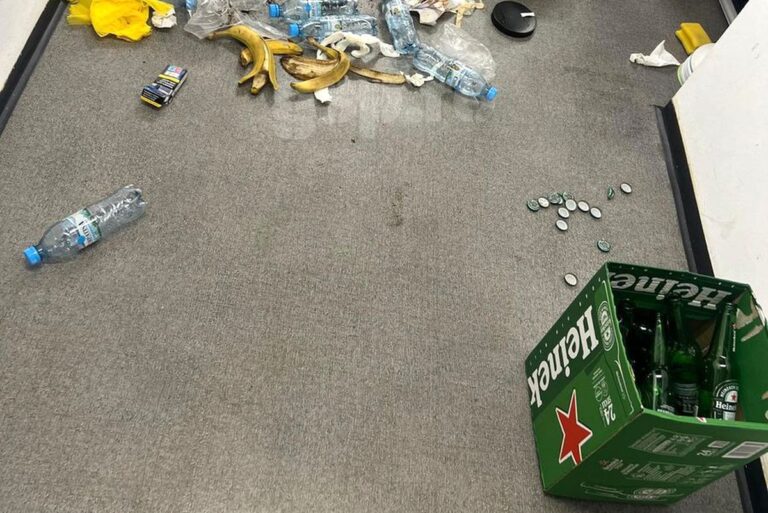 EXCLUSIV            Altă mărturie-BOMBĂ de la Rapid: „Venea berea cu roaba la antrenament” » Ce antrenor a oprit, temporar, situația