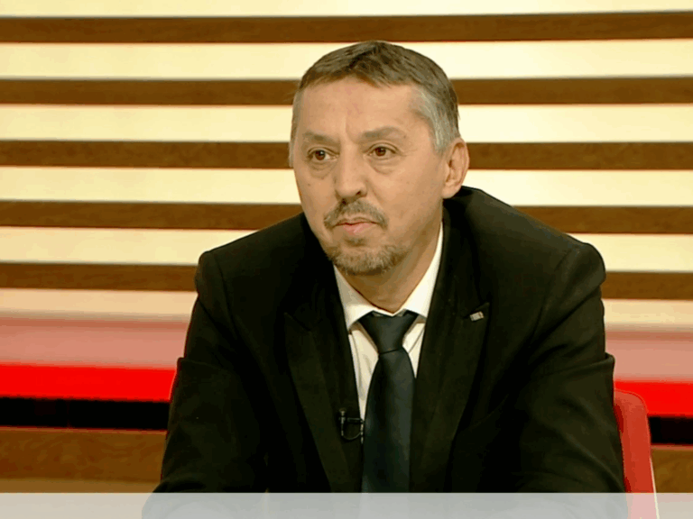 ULTIMA ORĂ Examenul de admitere în clasa a V-a este menținut de ministrul Daniel David / În urmă cu patru luni, oficialul se declara împotriva unei „focalizări prea timpurii pe anumite domenii” și pe împingerea copiilor „prea devreme” în industria meditațiilor