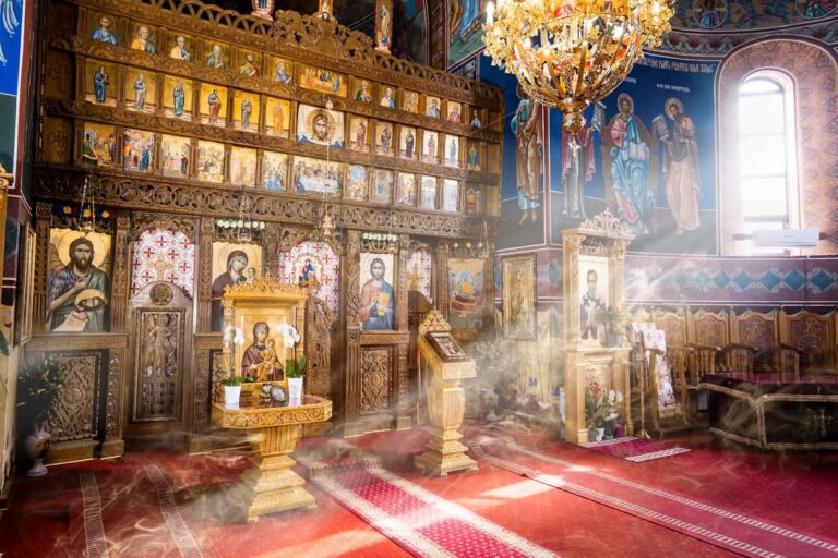 Consiliul Județean Olt alocă 1,6 milioane lei pentru sprijinirea lăcașurilor de cult