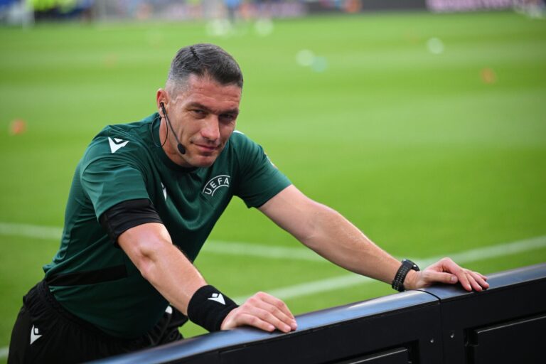 UEFA îl prezintă pe Istvan Kovacs, arbitrul finalei Ligii Campionilor