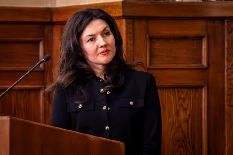 Îngrijorări cu privire la educație. Planul vag de reformă al lui Daniel David și presiunea timpului