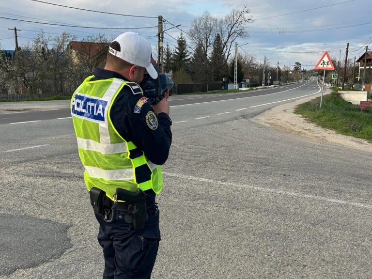 Zeci de șoferi sancționați și mașini retrase din trafic. Poliția Olt acționează pentru siguranța cetățenilor