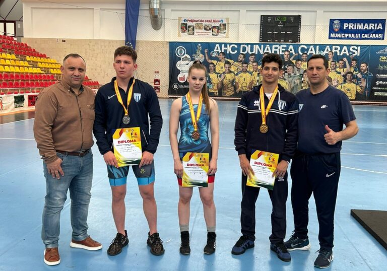 Lupte / CSU şi LPS Craiova se întorc cu medalii de la Naţionalele U20