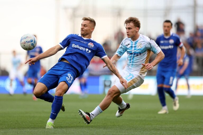 EXCLUSIV                     Nelu Varga „sparge” banca la CFR Cluj! Al 4-lea transfer + Alte trei posturi pe care Dan Petrescu caută întăriri