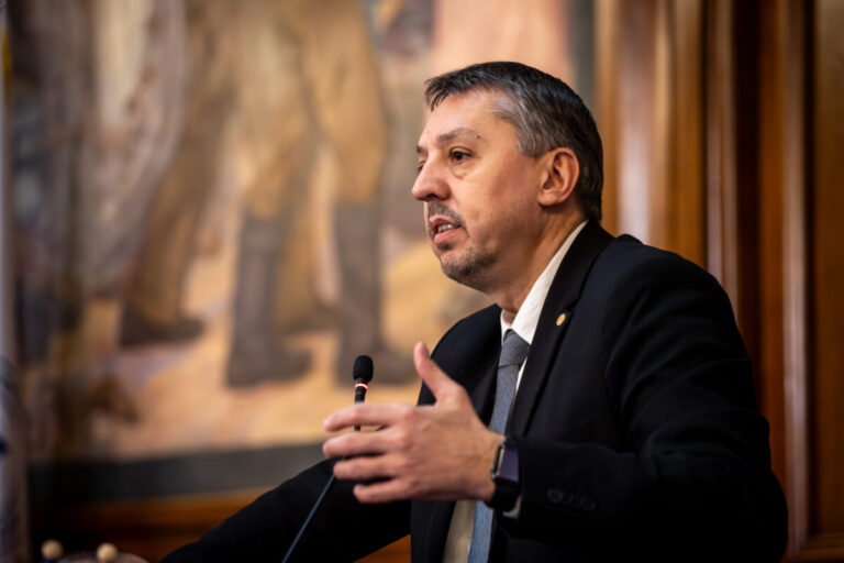 Daniel David despre reforma instituțiilor din Educație: De unde să aduci oameni cu competențele pe care ți le dorești? Ăsta e sistemul, cu ăștia lucrăm, iar eu sunt optimist
