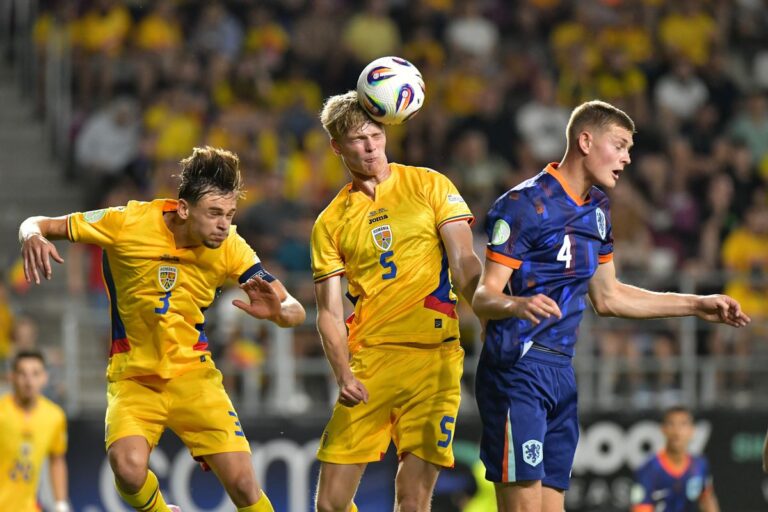 Live                    Olanda U19 – România U19, semifinală de foc la Euro » GOOOL! „Tricolorii” marchează după o deviere