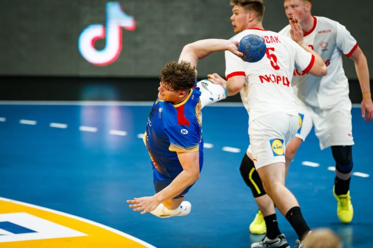 Handbal (m) | România, învinsă clar de Danemarca la CE Under-21