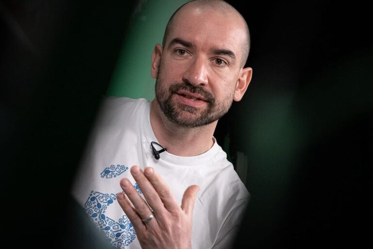 CORESPONDENȚĂ DIN BRATISLAVA                    Care e percepția slovacilor despre România » În ziua debutului Euro U21, GSP a discutat cu un important jurnalist local