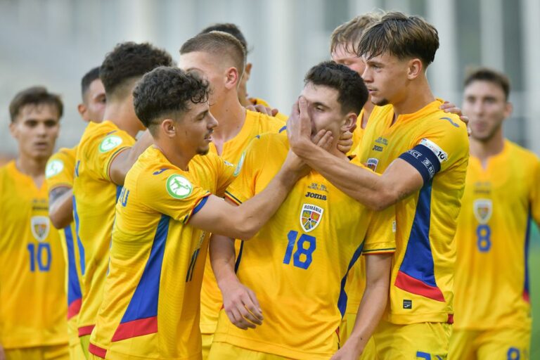 live                    Danemarca U19 – România U19, meci decisiv de la EURO U19, se joacă ACUM » GOOOL SUPERB în minutul 34. La acest scor, suntem în semifinale