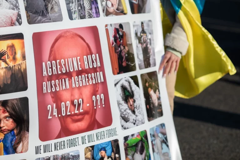 Istoricul Cosmin Popa, avertisment despre o schimbare seismică de politică a Rusiei față de România: Moscova urmărește „reprogramarea” românilor prin război hibrid și dezinformare