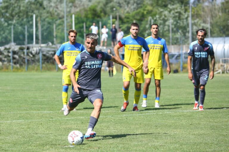 CSM Slatina, spectacol ofensiv în amicalul cu Vulturii Fărcășești: 8-0 în al doilea test al verii