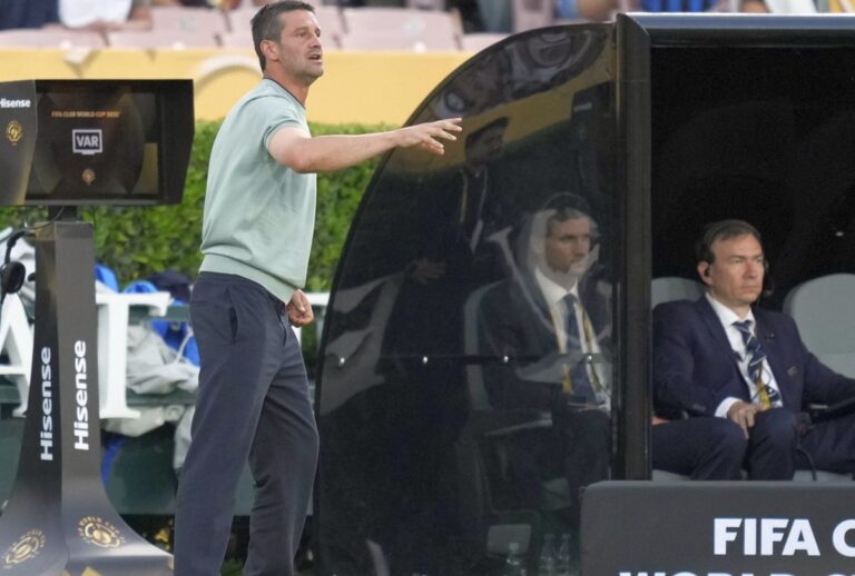 LIVE DE LA 4:00            Inter – River Plate » Echipa lui Cristi Chivu poate ajunge în optimi la Mondialul Cluburilor: formații probabile. Meciul nu e la TV