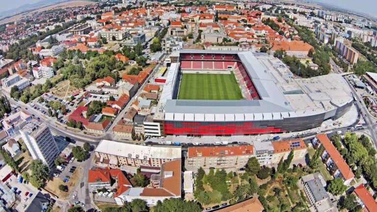 CORESPONDENȚĂ DIN SLOVACIA            România debutează la Euro Under 21 pe stadionul cu mall, magazine și cinematograf » Cine este Italia și cât costă biletele
