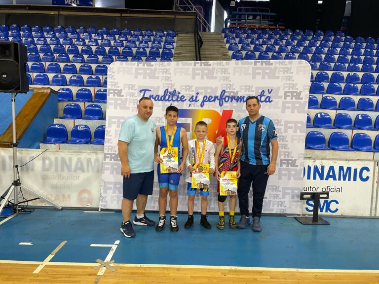 Lupte / LPS Petrache Trişcu a dominat Finala Campionatului Naţional U13