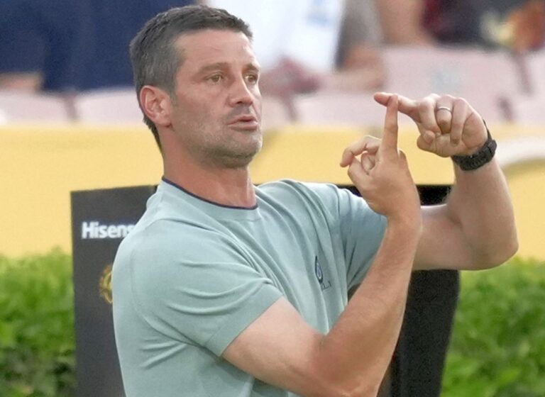 REZUMAT VIDEO            Cristi Chivu, dat de gol de jucători » Ce a făcut la Inter imediat după ce s-a instalat în funcția de antrenor