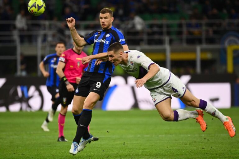 OFICIAL                    Transfer spectaculos în Italia » Fostul golgheter al lui Inter revine în Serie A