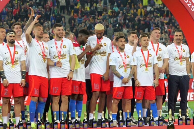 EXCLUSIV                     3 echipe pe urmele jucătorului intrat în dizgrația lui Gigi Becali la FCSB! Varianta respinsă din start