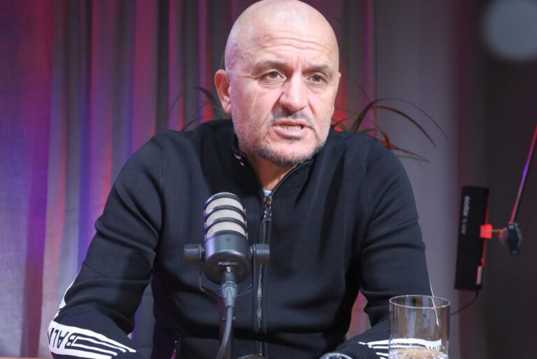 EXCLUSIV                     Adrian Mititelu a primit motivarea de la Curtea de Apel și e sigur că urmează sfârșitul FRF: „Clanul Burleanu e KO! Va fi haos! E peste Kafka” » Prima reacție de la FRF