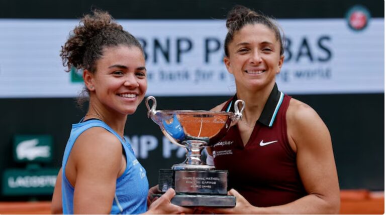 Tenis | Sarra Errani și Jasmine Paolin, campioane la Roland Garros