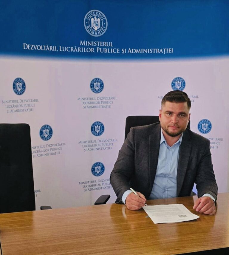 Valentin Miu: ”Am semnat la Ministerul Dezvoltării, Lucrărilor Publice și Administrației, documentele pentru finanțarea a două proiecte pentru comuna Icoana”
