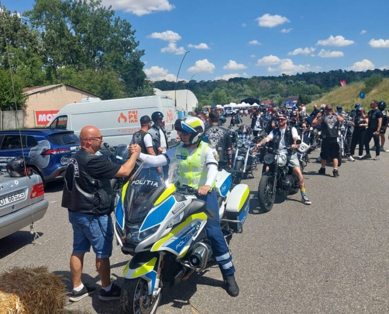 Polițiștii olteni alături de motocicliști la South Side Biker Fest