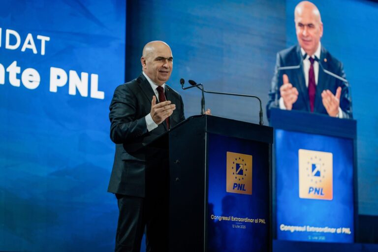 CONGRESUL PNL. OLTUL, fără De Mezzo, A VOTAT CU… CIUCU!