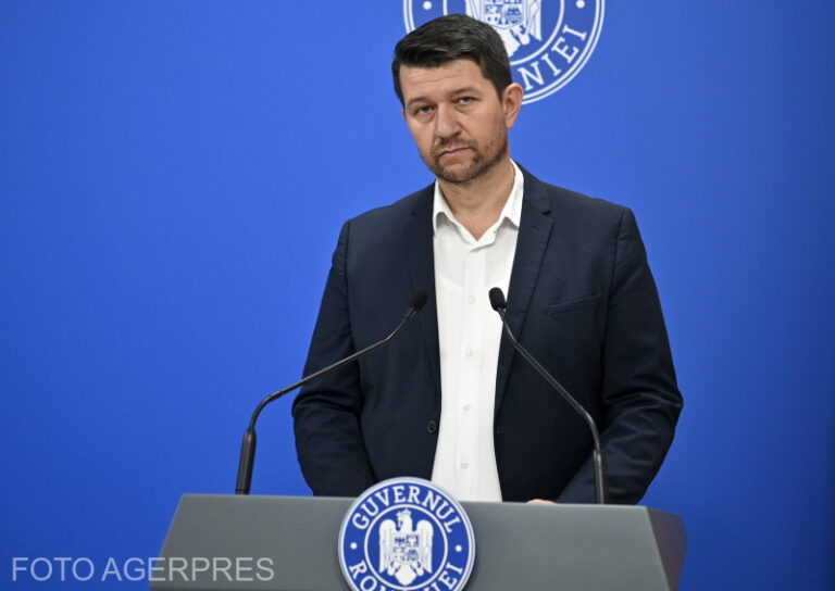 Examenul de BAC în timpul cursurilor – ministerul vrea să afle opiniile elevilor, părinților și profesorilor printr-un chestionar online / Secretarul de stat Zoltan Kallos: Nu vom lua decizii în baza părerilor noastre, ci după aceste sondaje