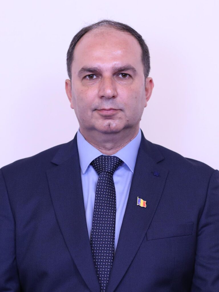 Opoziția se mobilizează. Deputatul Mihai-Adrian Țiu semnează moțiunea de cenzură împotriva Guvernului