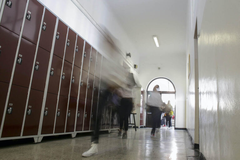 Elevii de clasa a VIII-a din „Școala din spital”, excluși din proiectul de ordin privind admiterea la liceu 2026, deși ar trebui admiși pe locuri speciale prin ordin în vigoare