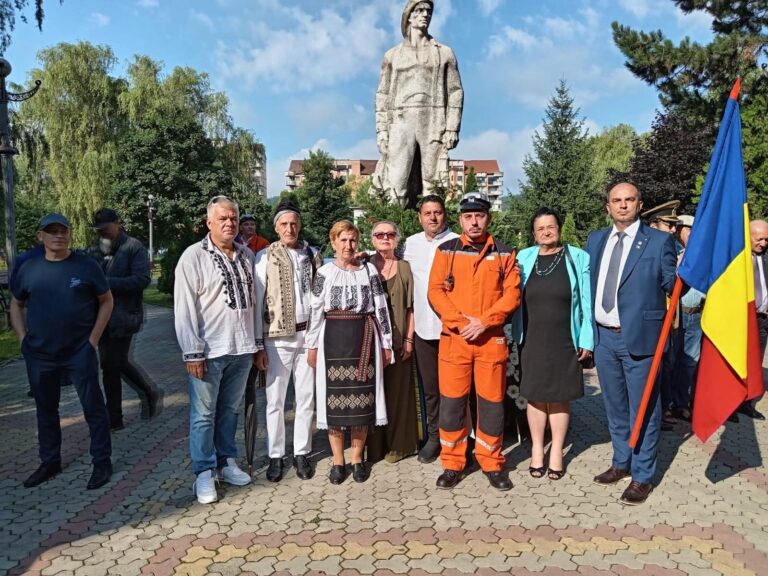 Deputatul S.O.S. România Mihai-Adrian Țiu onorează Ziua Minerului la Hunedoara: „România e sabotată prin distrugerea industriei miniere!”