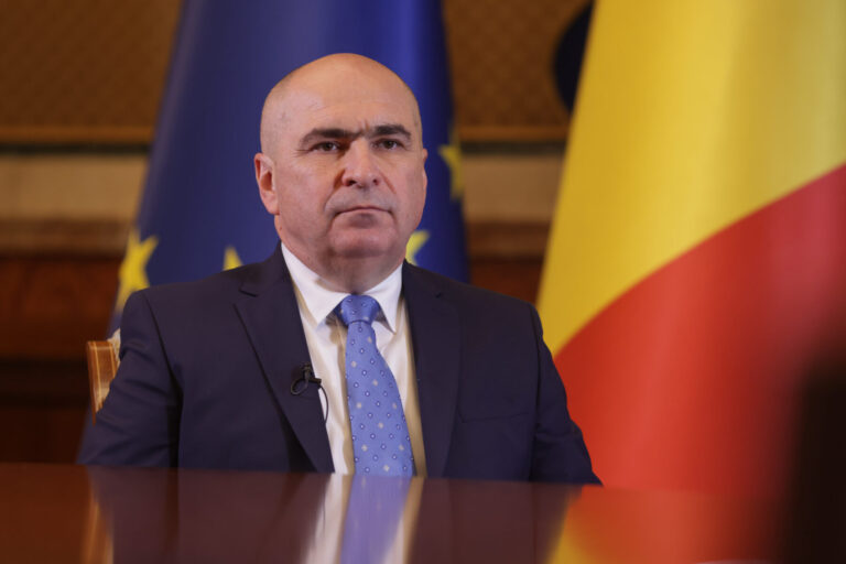 Premierul Bolojan: Guvernul a amânat interdicţia privind cumulul pensiei cu salariul de la stat pentru că în învăţământ şi sănătate ar apărea probleme / O nouă soluţie  – luna viitoare