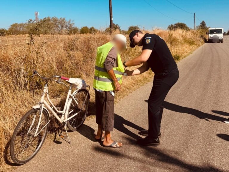 Polițiștii olteni, în mijlocul comunității. Lecții de siguranță rutieră pentru pietoni, bicicliști și șoferi