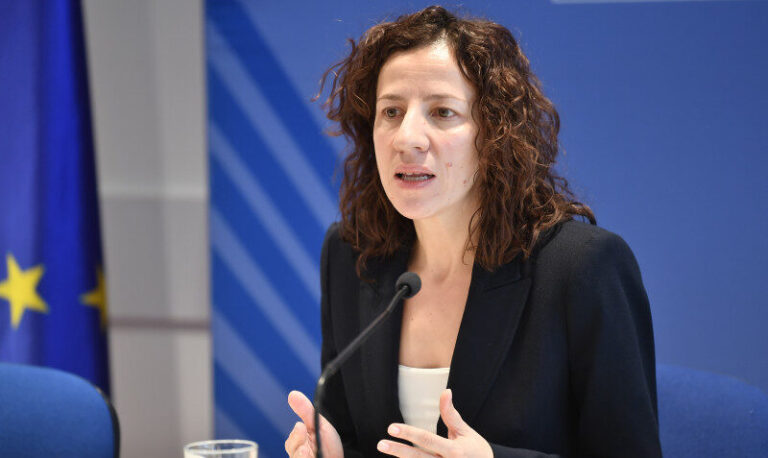 Roxana Mînzatu, vicepreședinta Comisiei Europene: Cheltuielile cu Educația sunt o investiție, nu un cost / România este penultima în UE la procentul din PIB pentru acest domeniu și antepenultima la cheltuiala din total buget, arată un raport CE