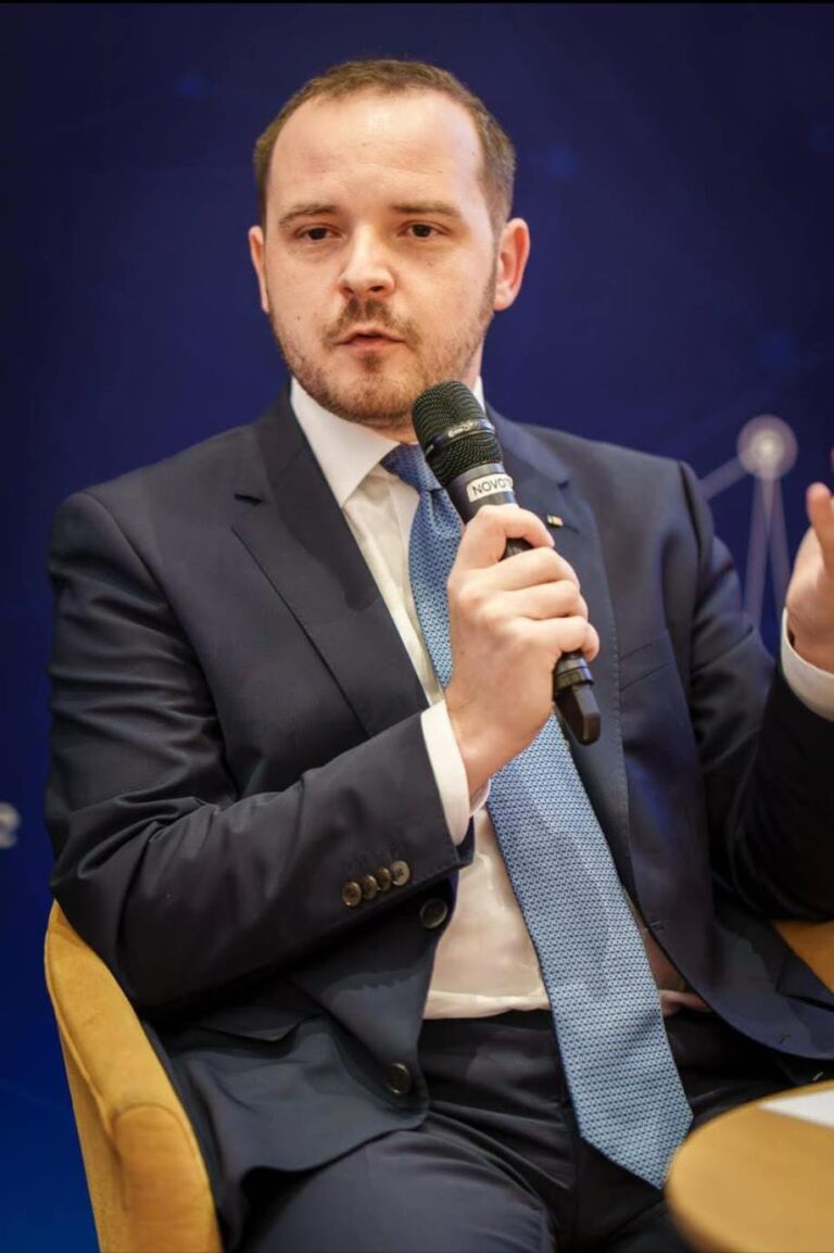 MINISTRUL SĂNĂTĂȚII, LA SCHITU-GRECI ȘI SLATINA.