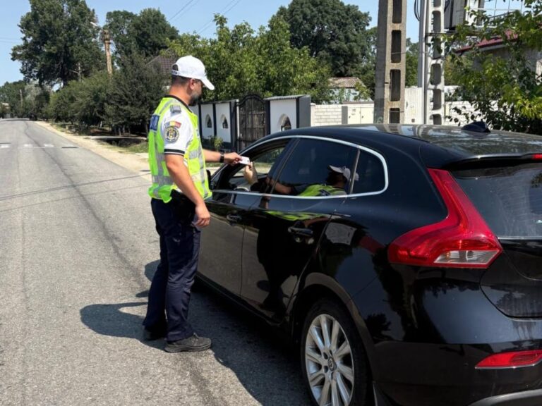 IPJ Olt, weekend cu razii. Peste 240 de amenzi, șoferi băuți și permise reținute