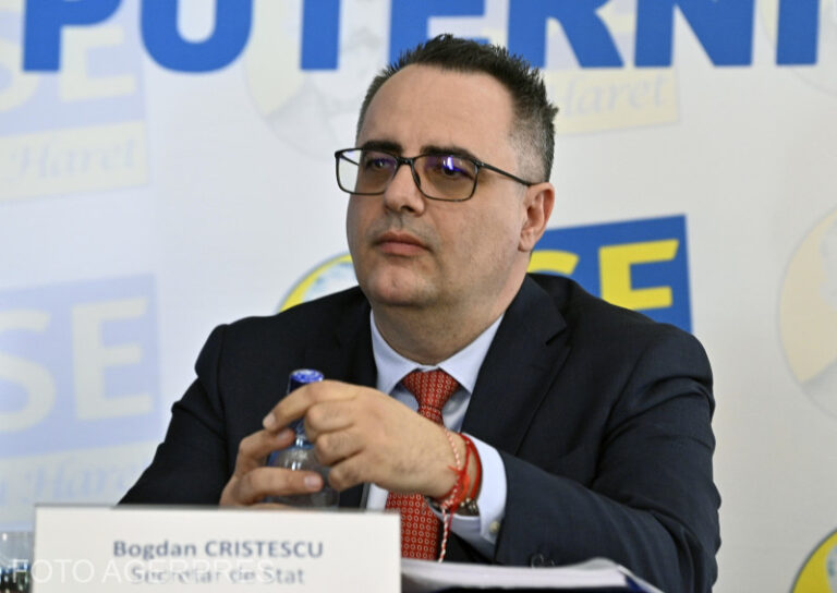 Bogdan Cristescu, director de Curriculum și Evaluare în CNCE, Ministerul Educației: Datele arată că nu avem atât de mulți elevi de nivel mediu, acolo trebuie să ridicăm nivelul / Trebuie să ne ferim ca necuratul de tămâie să ducem toată educația în căutarea excelenței