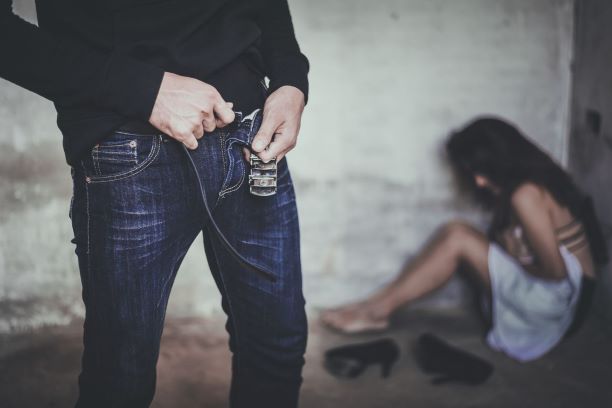 Tătulești, Olt: Doi minori și-au agresat sexual sora mai mică Tătulești, Olt: Doi minori și-au agresat sexual sora mai mică