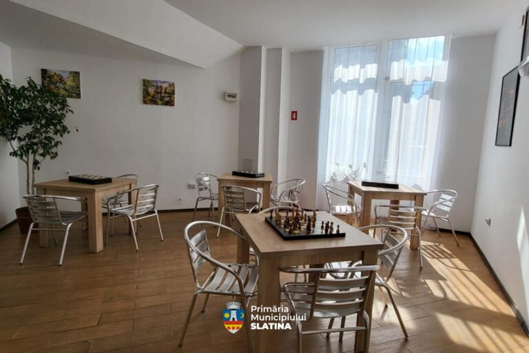 Club nou pentru seniorii din cartierul Steaua, inaugurat de Ziua Internațională a Vârstnicilor