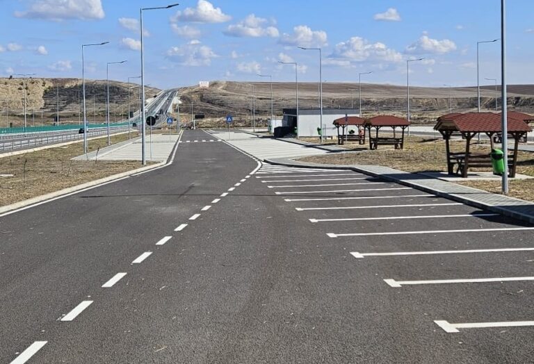 Două noi parcări deschise pe Drumul Expres Craiova–Pitești. Șoferii au acum mai multe spații de odihnă și servicii la dispoziție