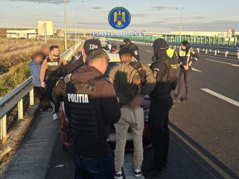 Doi tineri reținuți la Slatina pentru tâlhărie calificată. Polițiștii au recuperat aproape toți banii furați