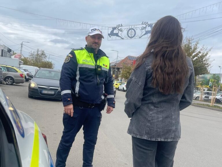 Peste 300 de pietoni amendați în Olt pentru traversări neregulamentare. Poliția continuă acțiunile de prevenire a accidentelor Peste 300 de pietoni amendați în Olt pentru traversări neregulamentare. Poliția continuă acțiunile de prevenire a accidentelor