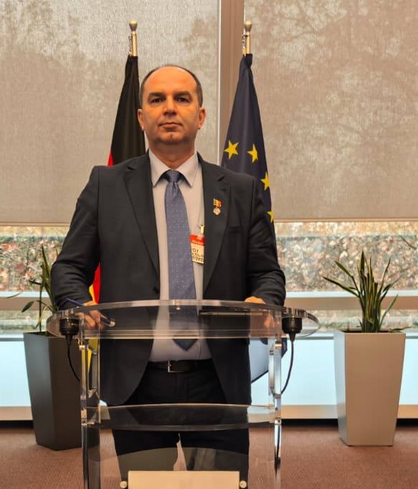 Mihai Adrian Țiu, deputat S.O.S. România: „Jaful din banii publici trebuie oprit. Cazul microbuzelor școlare arată un sistem viciat de achiziții” Mihai Adrian Țiu, deputat S.O.S. România: „Jaful din banii publici trebuie oprit. Cazul microbuzelor școlare arată un sistem viciat de achiziții”